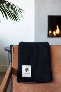 Joe Yak Blanket True Navy -Kleding Winkel blanket truenavy sfeer