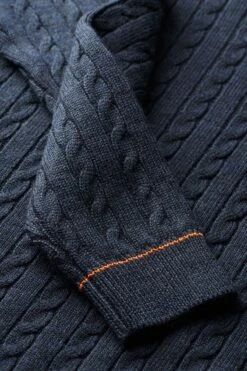 Joe Cable Blue Whale 10 Joe Cable Blue Whale -Kleding Winkel cable blue whale mouw web