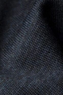 Joe Button 3D Blue Whale 9 Joe Button 3D Blue Whale -Kleding Winkel joe 3d bluewhale detail stof