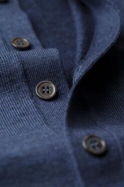 Vest Button 3D Summernight Navy -Kleding Winkel joe 3dbuttonvest summernightnavy web knopen