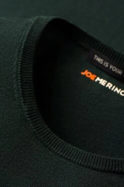 Classic Crew Very Dark Green 8 Classic Crew Very Dark Green -Kleding Winkel joe classiccrew verydarkgreen hals