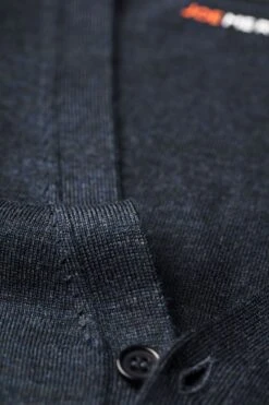 Joe Gilet Blue Whale 7 Joe Gilet Blue Whale -Kleding Winkel joe gilet bluewhale detail 02