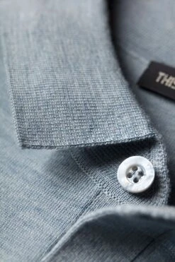 Riva Buttons Long Sleeve Hazy Blue 9 Riva Buttons Long Sleeve Hazy Blue -Kleding Winkel joe riva hazyblue detail03
