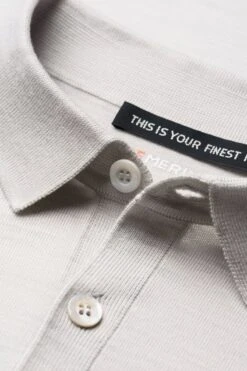 Riva Buttons Long Sleeve Clean Cement -Kleding Winkel joe rivabuttonslongsleeve cleancement kraag