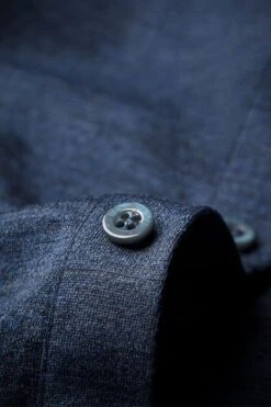 Joe Shirt Button Up Coastal Blue 11 Joe Shirt Button Up Coastal Blue -Kleding Winkel joe shirt buttonup coastalblue detail01