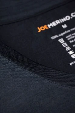 Joe Shirt Round Neck Blue Grey 9 Joe Shirt Round Neck Blue Grey -Kleding Winkel joe shirt v 0 bluegrey detail web