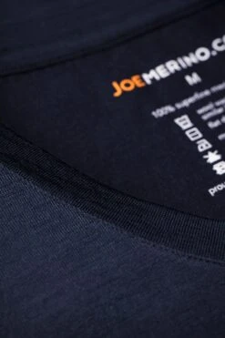 Shirt Long Sleeve Navy Blue -Kleding Winkel joe shirt v round navy detail 1