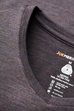 Joe Shirt V-neck Interesting -Kleding Winkel joe shirt vneck interesting detail kraag