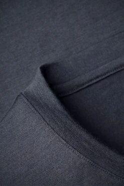 Shirt Long Sleeve Dark Steel -Kleding Winkel joe shirt vneckround darksteel detail 2