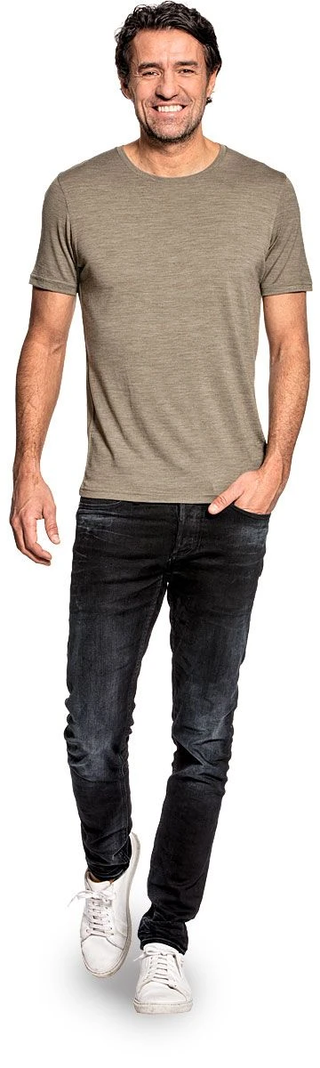 Joe Shirt Round Neck Clean Kaki 2 Joe Shirt Round Neck Clean Kaki - Afbeelding 2