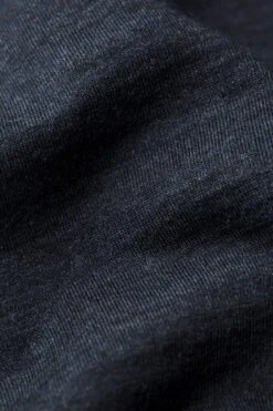 Joe Sweatshorts Extra Long Blue Whale -Kleding Winkel joe sweatshort blue whale detail stof 1