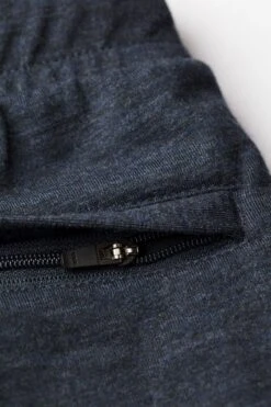 Joe Sweatshorts Extra Long Blue Whale -Kleding Winkel joe sweatshort blue whale detail zak 1