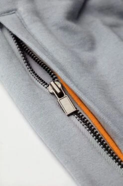 Joe Sweatshorts Extra Long Early Sky -Kleding Winkel joe sweatshort earlysky detail pocket 1 1