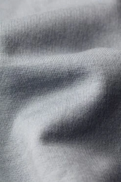 Joe Sweatshorts Extra Long Early Sky -Kleding Winkel joe sweatshort earlysky detail stof 1 1