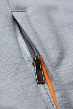 Joe Sweatvest Early Sky 10 Joe Sweatvest Early Sky -Kleding Winkel joe sweatvest earlysky detail rits2