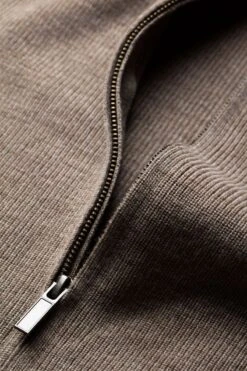 Joe RibZip Undyed Cappuccino -Kleding Winkel joe undyed cappuccino ribzip detail03