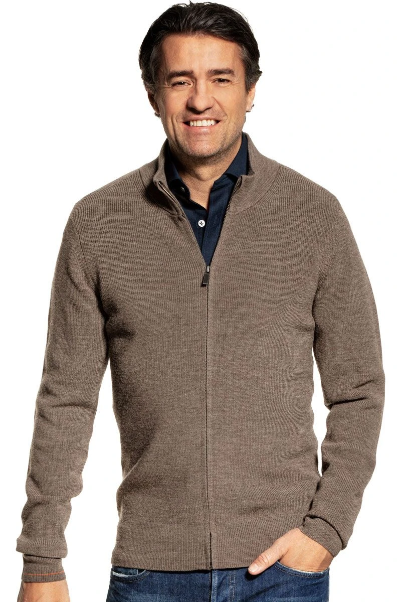 Joe RibZip Undyed Cortado 1 Joe RibZip Undyed Cortado