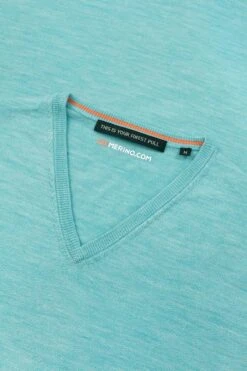 Joe V-Neck Blue Capri 5 Joe V-Neck Blue Capri -Kleding Winkel joe vneck detail bluecapri