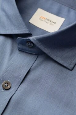 Joe Woven Shirt Light Denim Blue -Kleding Winkel joe wovenshirt lightdenimblue kraagschuin