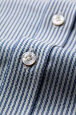 Joe Woven Shirt Stripe Jeans Blue 11 Joe Woven Shirt Stripe Jeans Blue -Kleding Winkel joe wovenshirt stripe jeansblue knoop 1