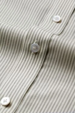 Joe Woven Shirt Stripe Grey 15 Joe Woven Shirt Stripe Grey -Kleding Winkel joe wovenshirt stripegrey knoop