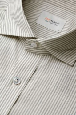 Joe Woven Shirt Stripe Grey 13 Joe Woven Shirt Stripe Grey -Kleding Winkel joe wovenshirt stripegrey kraagschuin2