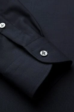 Joe Woven Shirt Extra Long Very Dark Navy 13 Joe Woven Shirt Extra Long Very Dark Navy -Kleding Winkel joe wovenshirt verydarknavy detail03 1