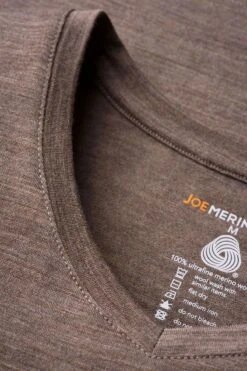 Joe Shirt V-neck Muddy Clay 9 Joe Shirt V-neck Muddy Clay -Kleding Winkel muddy clay shirt polo v neck hals