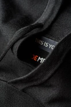 Joe Sport Deep Black 7 Joe Sport Deep Black -Kleding Winkel sport deep black hals web