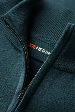 Joe Cardigan 2-Way Zip Proud Peacock -Kleding Winkel twowayzip proudpeacock detail kraag