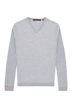 Joe V-Neck Dusty Grey 7 Joe V-Neck Dusty Grey -Kleding Winkel v neck dustygrey detail01