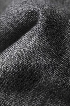 Joe V-Neck Grey Charcoal 7 Joe V-Neck Grey Charcoal -Kleding Winkel v neck greycharcoal detail02