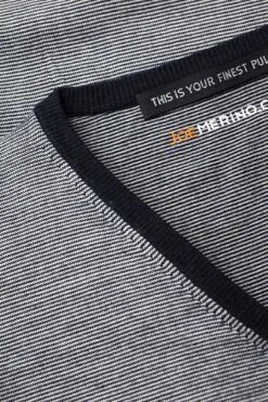 Joe V-Neck Stripes Blue -Kleding Winkel v neck stripes detail02