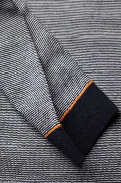 Joe V-Neck Stripes Blue -Kleding Winkel v neck stripes detail03