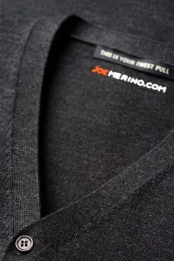 Joe Vest Antracite Grey 6 Joe Vest Antracite Grey -Kleding Winkel vest antracite grey hals web