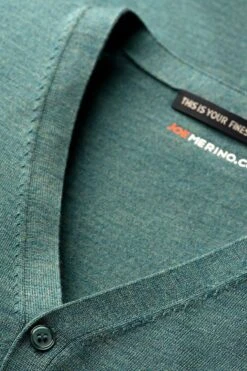 Joe Gilet Cloud Forest -Kleding Winkel vest cloud forest hals web 1