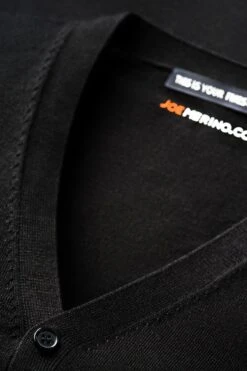 Joe Gilet Deep Black 6 Joe Gilet Deep Black -Kleding Winkel vest deep black hals web 1