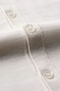 Joe Vest Wool White 9 Joe Vest Wool White -Kleding Winkel vest wool white knopen web