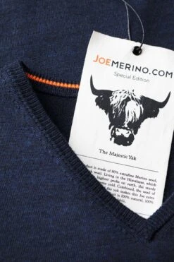 Joe Yak V-Neck True Navy